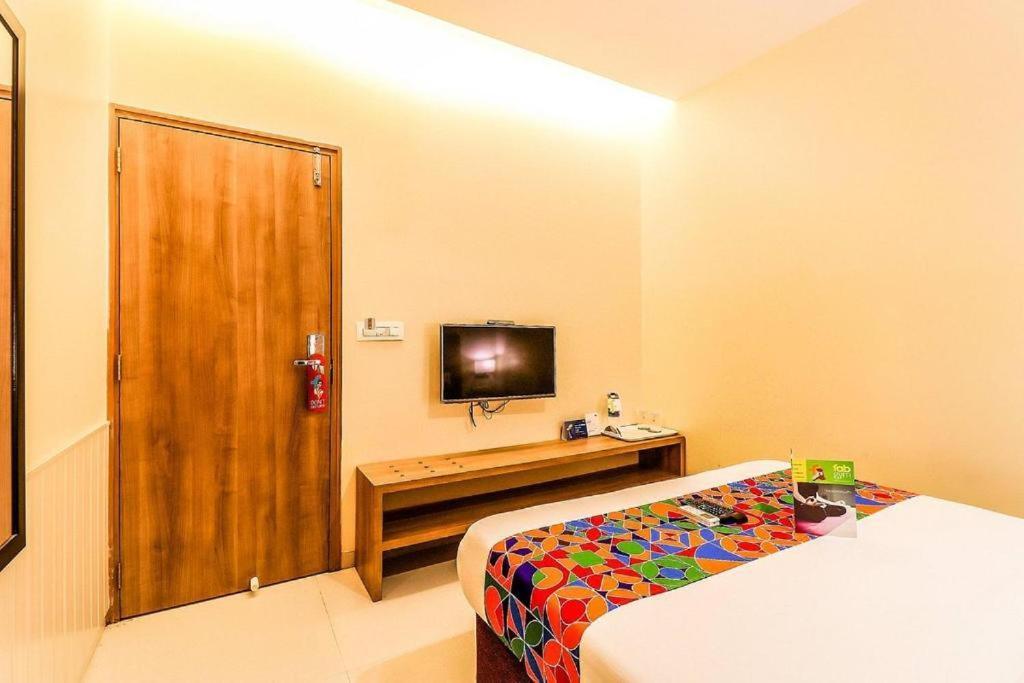 Hotel Glitz Hotels-ascot International Airport 2*