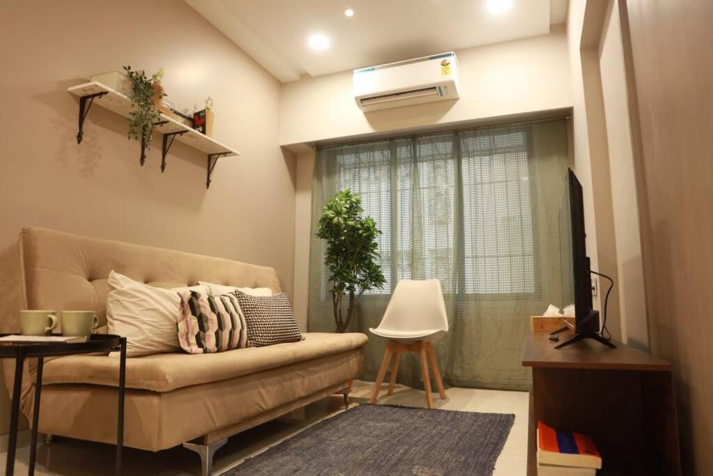 Downtown 1bhk Cozy, Mahalaxmi 1202 * Mumbai