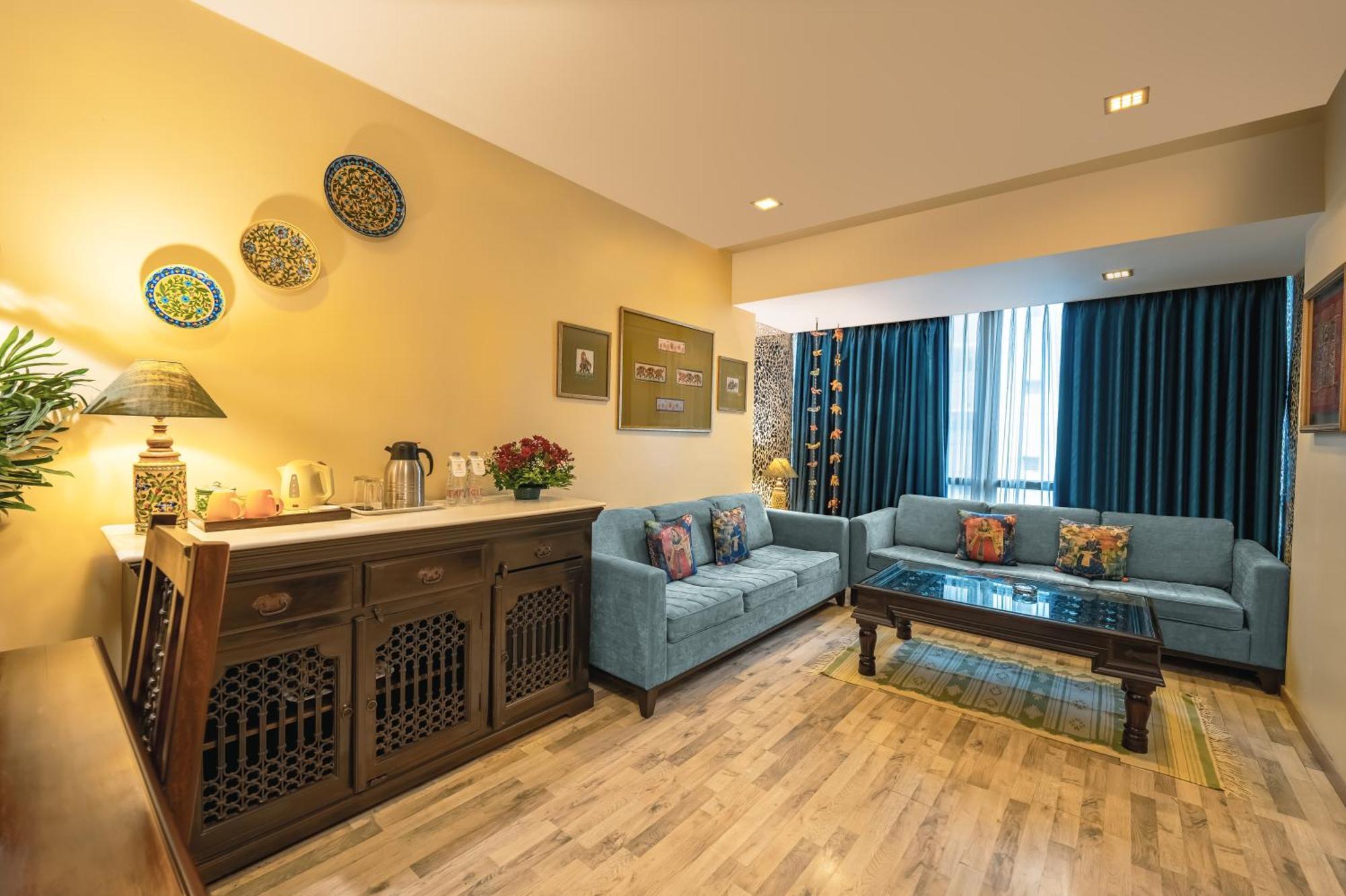 Hotel The Shalimar Hotel, Kemps Corner