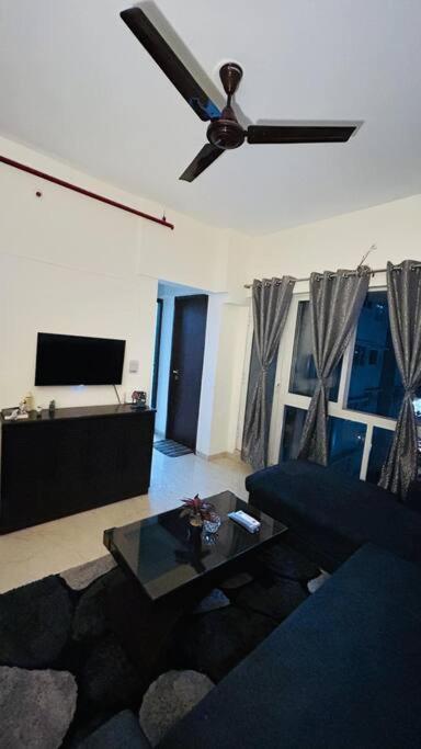 Cozy 1bhk Near Nesco, J Pmorgan Apartment Mumbai