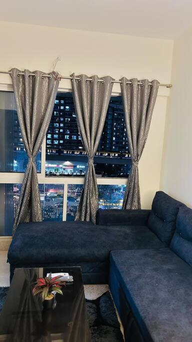 Cozy 1bhk Near Nesco, J Pmorgan * Mumbai