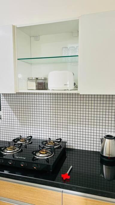 Cozy 1bhk Near Nesco, J Pmorgan Apartment Mumbai
