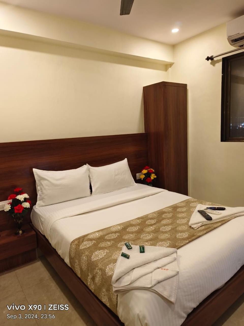 Victoria Palace - South