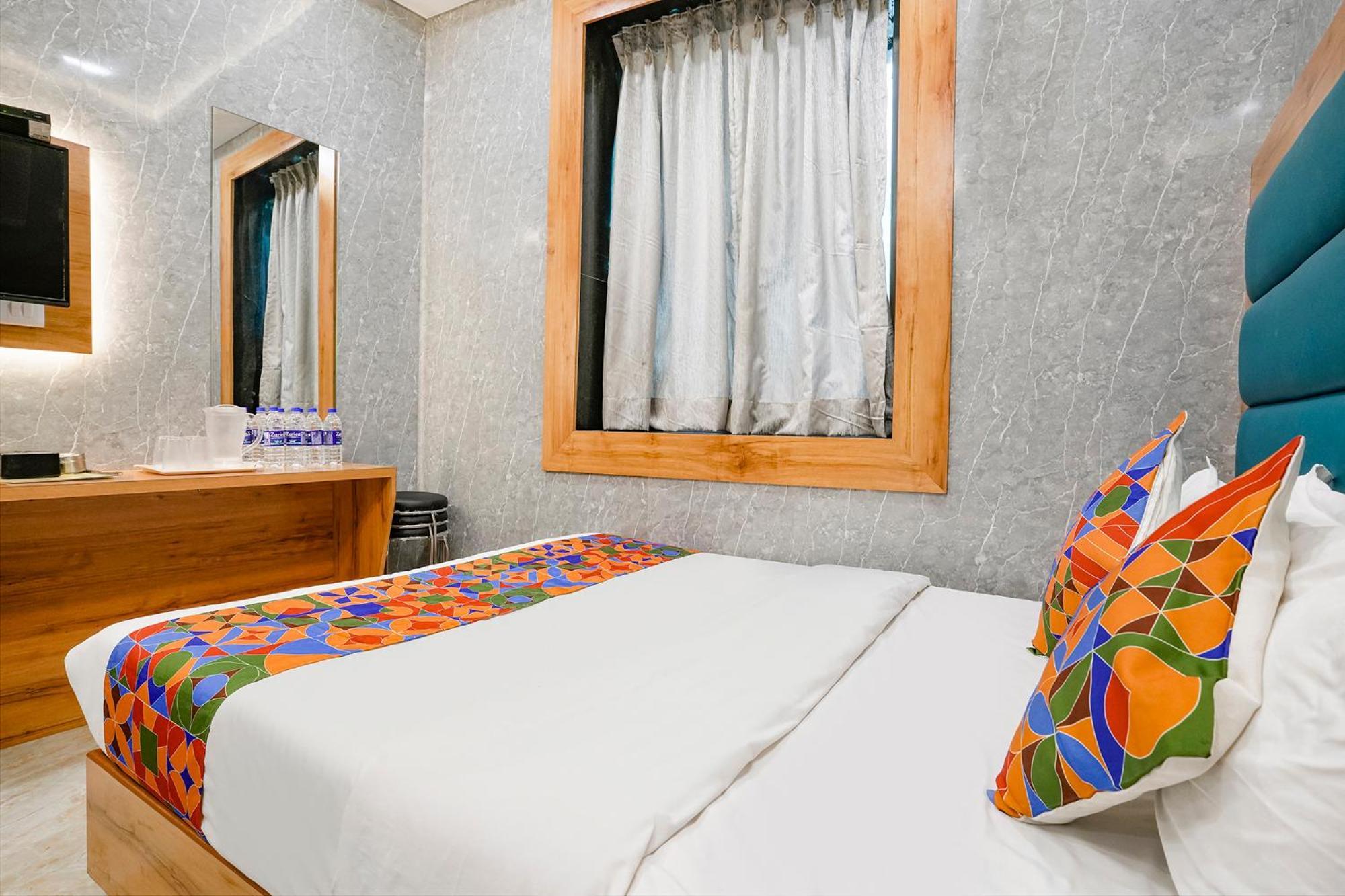 Fabhotel National Guest house Mumbai