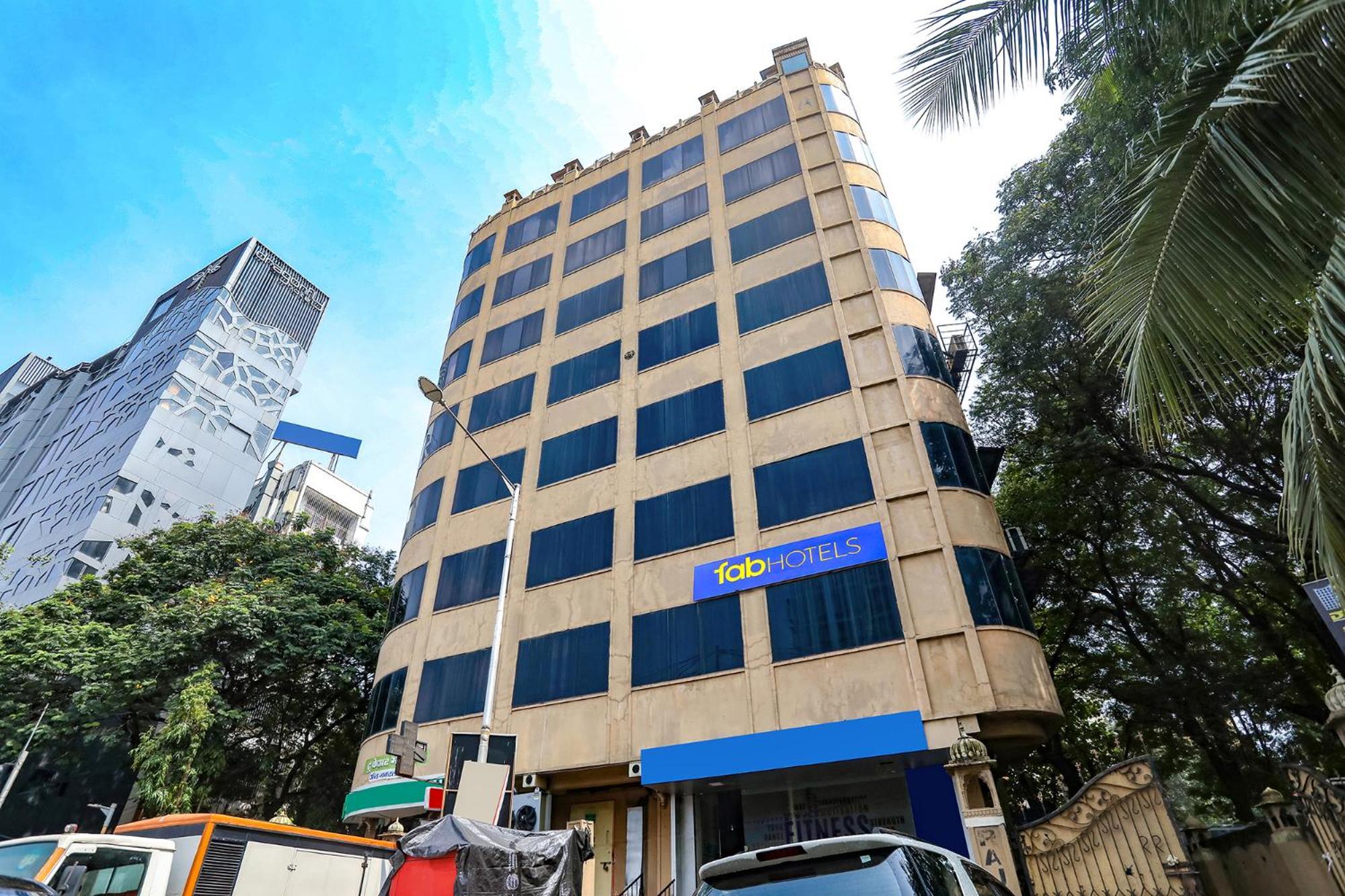 Hotel Fabhotel Rio - Nr International Airport