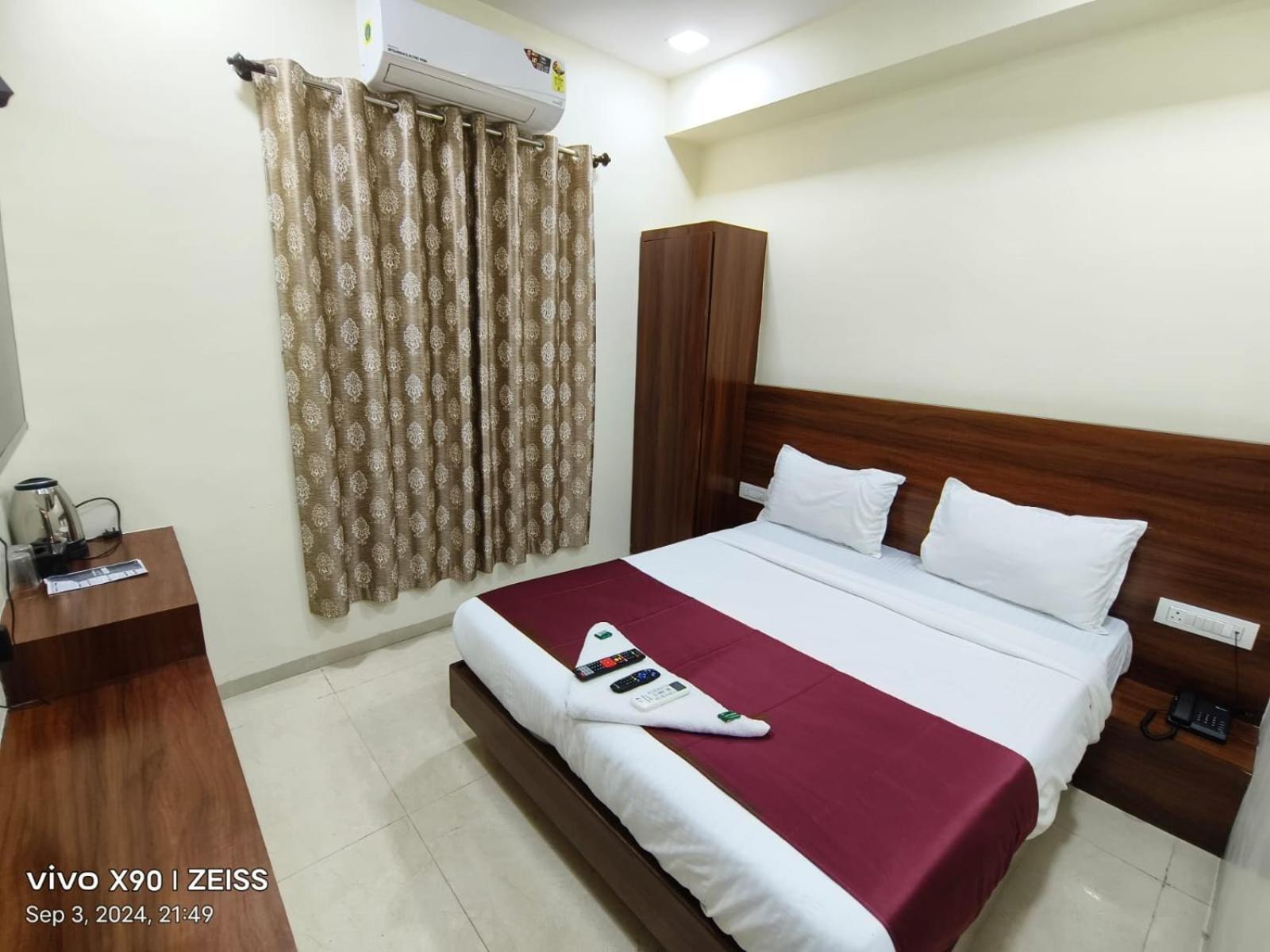 Grace Executive - South 3*