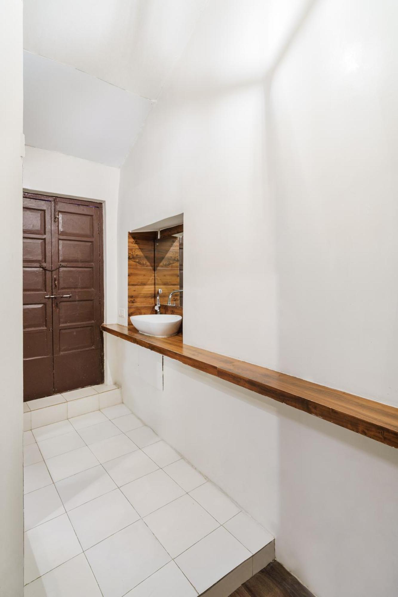 Apartment Zoe 1bhk Bandra W By The Company Mumbai
