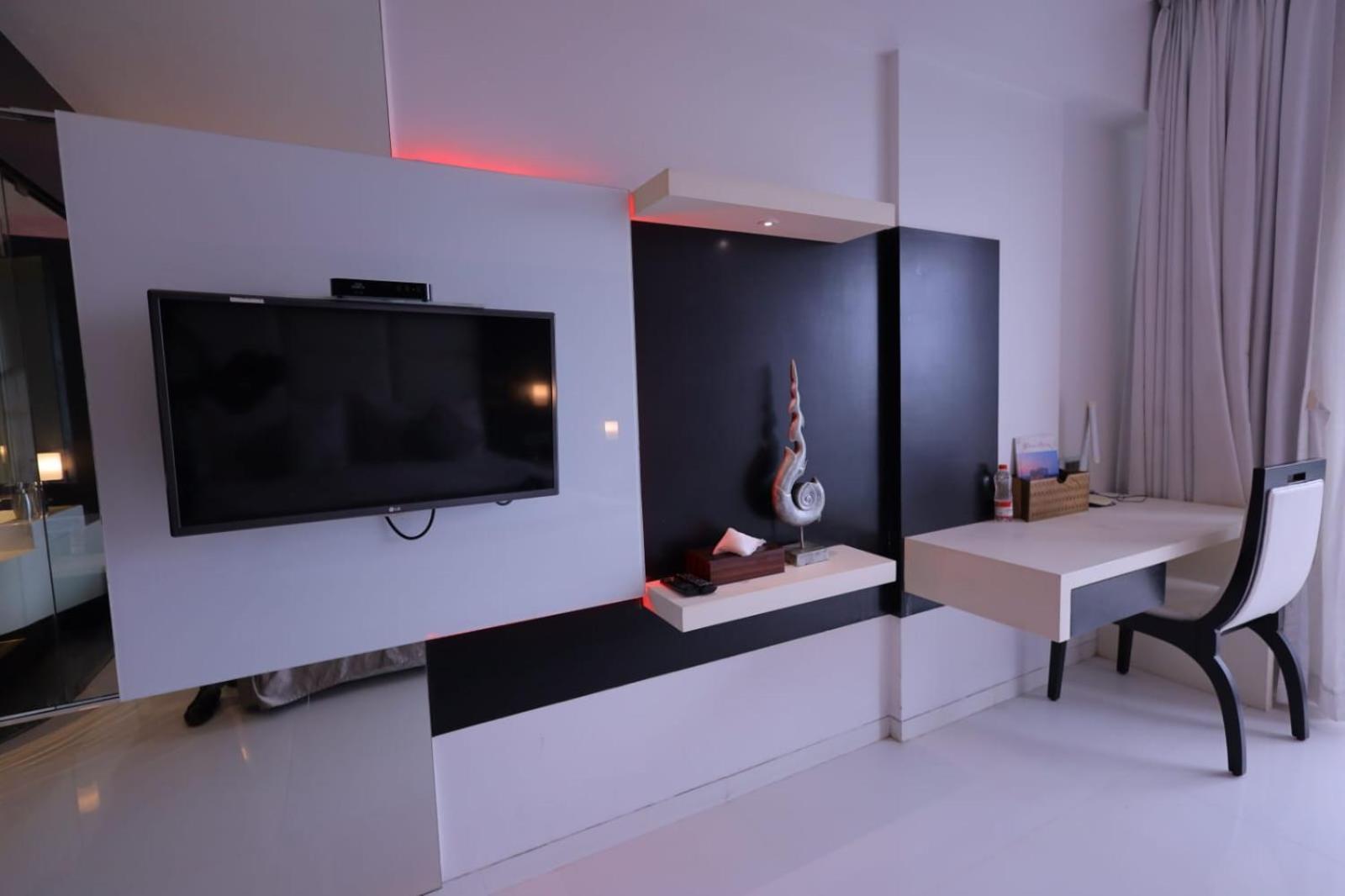 Muza 4* Mumbai