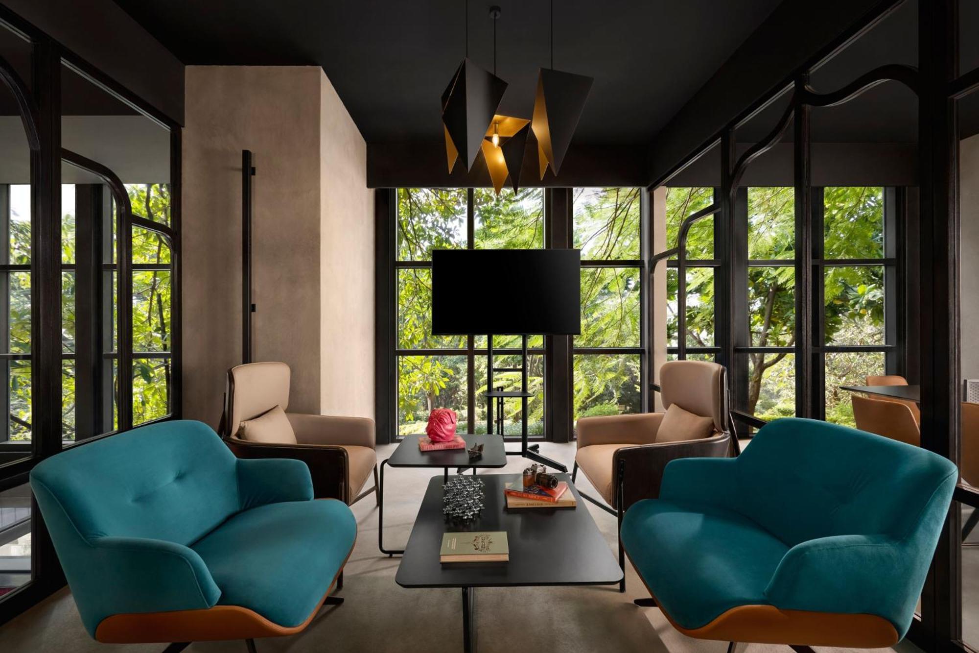 Moxy Andheri West Hotel Mumbai