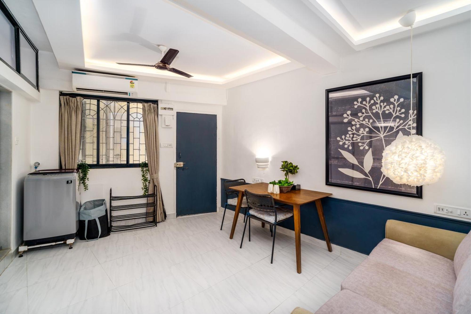 Calisto 2bhk Khar W By The Company Apartment