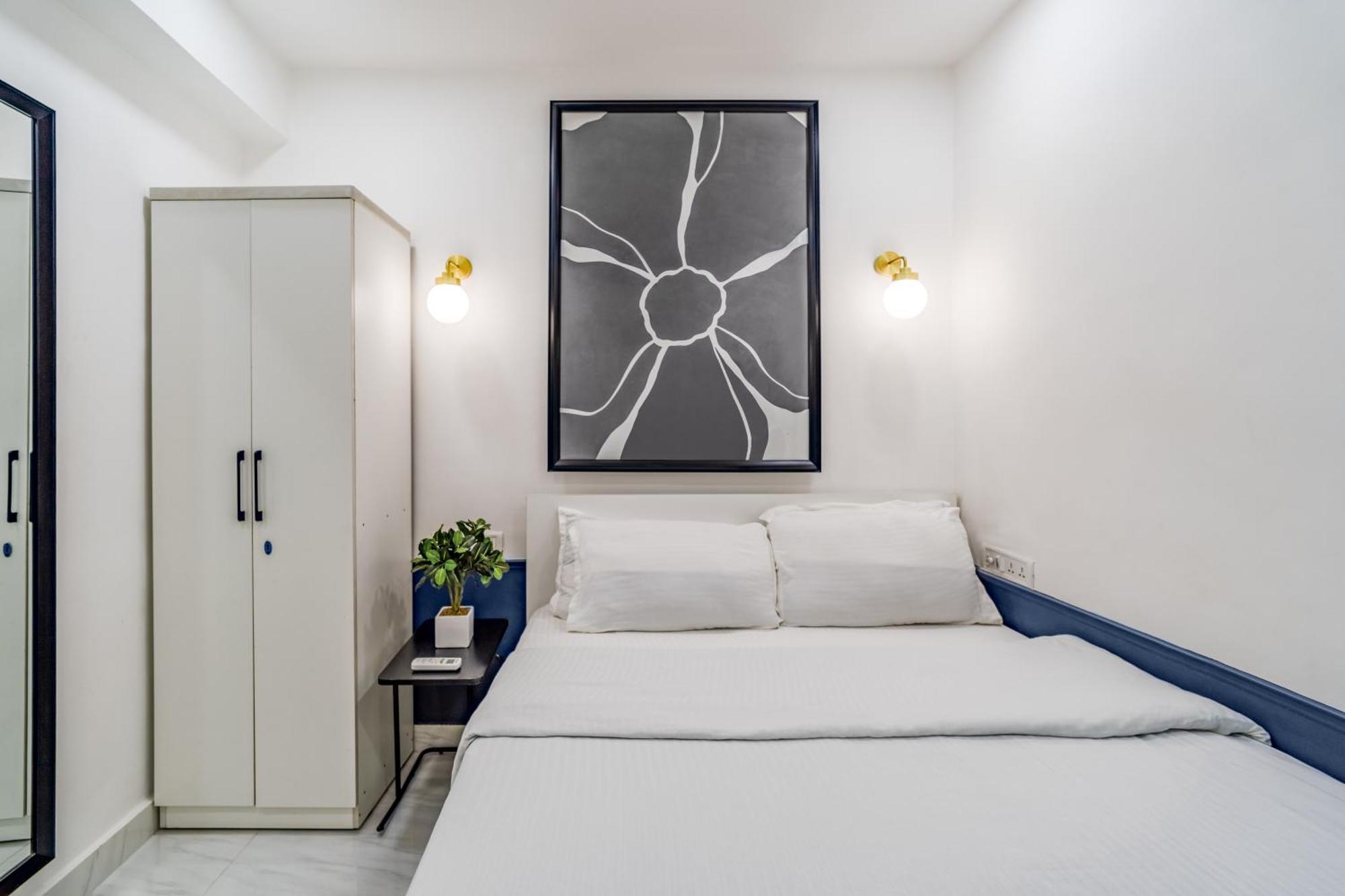 Calisto 2bhk Khar W By The Company