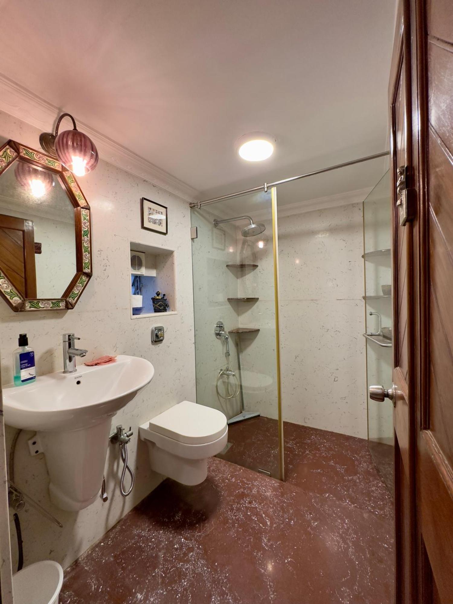 Shamrock Apartment *
