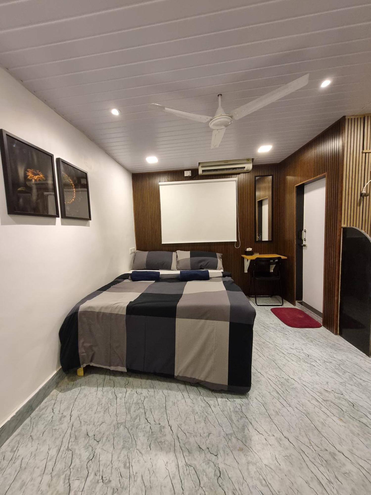 Ecstacy - Walk Away From Carter Road Bed & Breakfast Mumbai