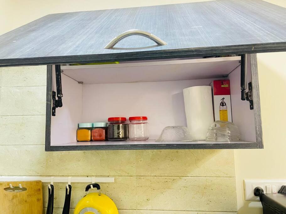 Vessaokar 1bhk - Bandra Close To Lilavati Hospital * Mumbai