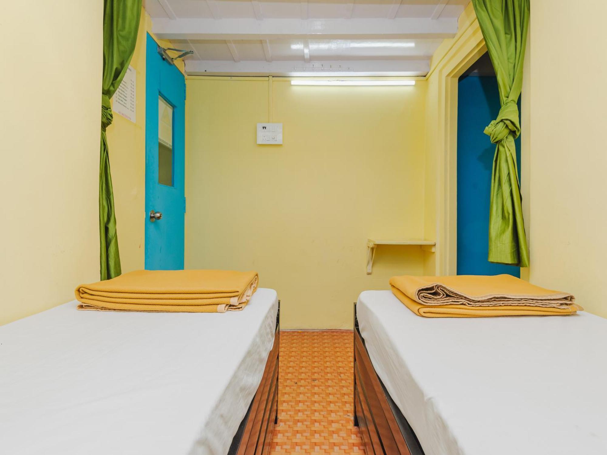 Hostel New Afra *