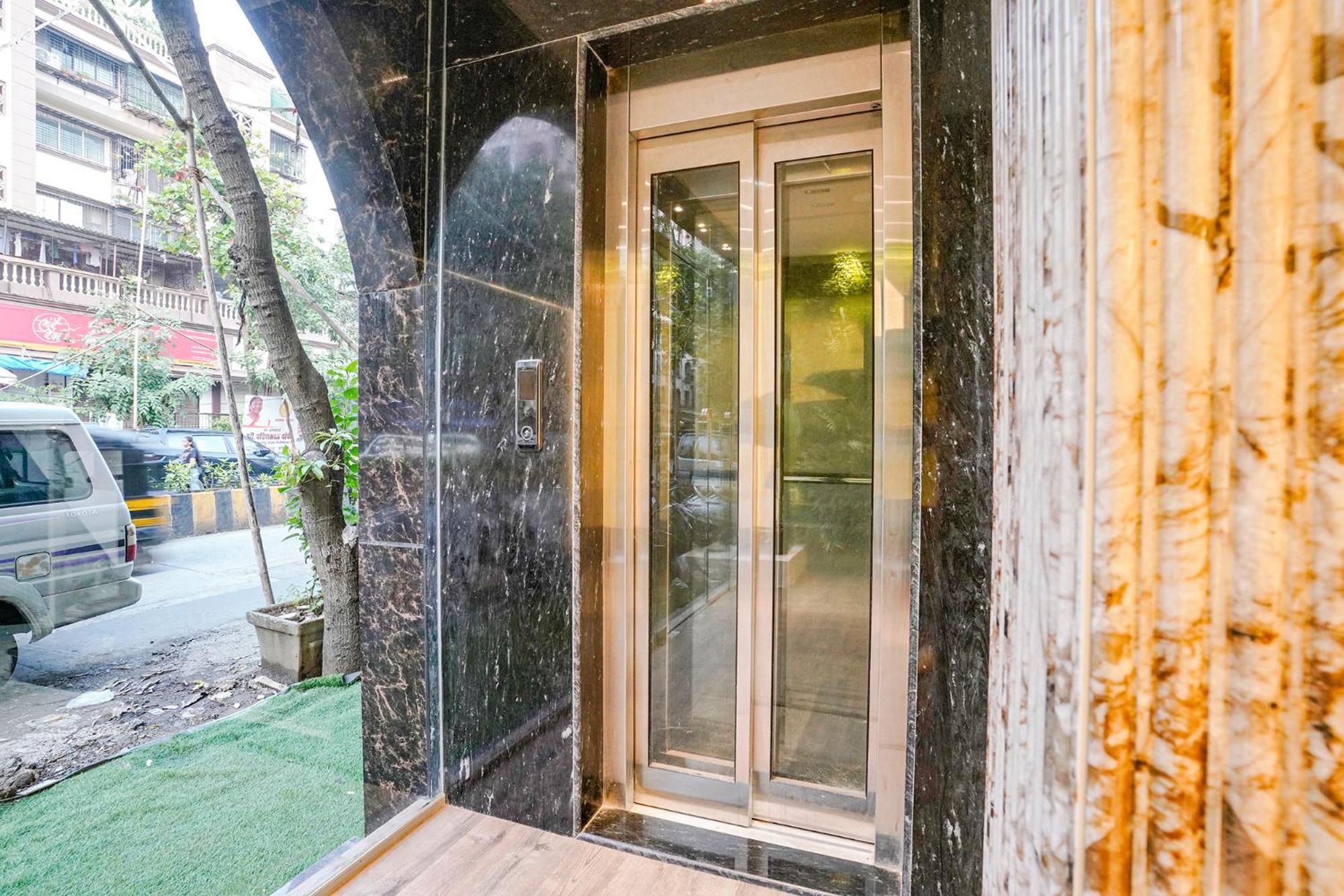 Fabhotel Peralz - Nr Boriwali Station Hotel Mumbai