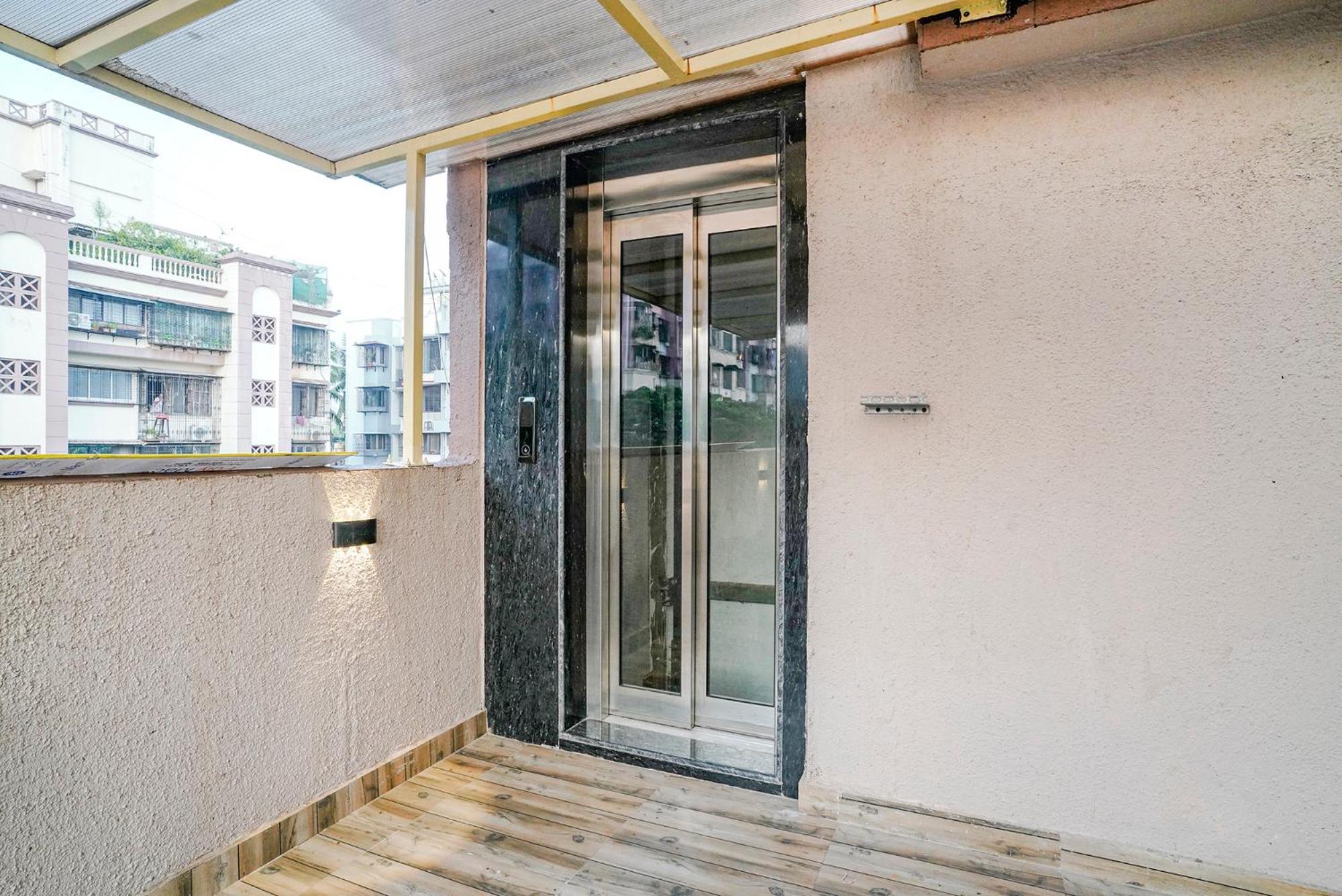 Fabhotel Peralz - Nr Boriwali Station *