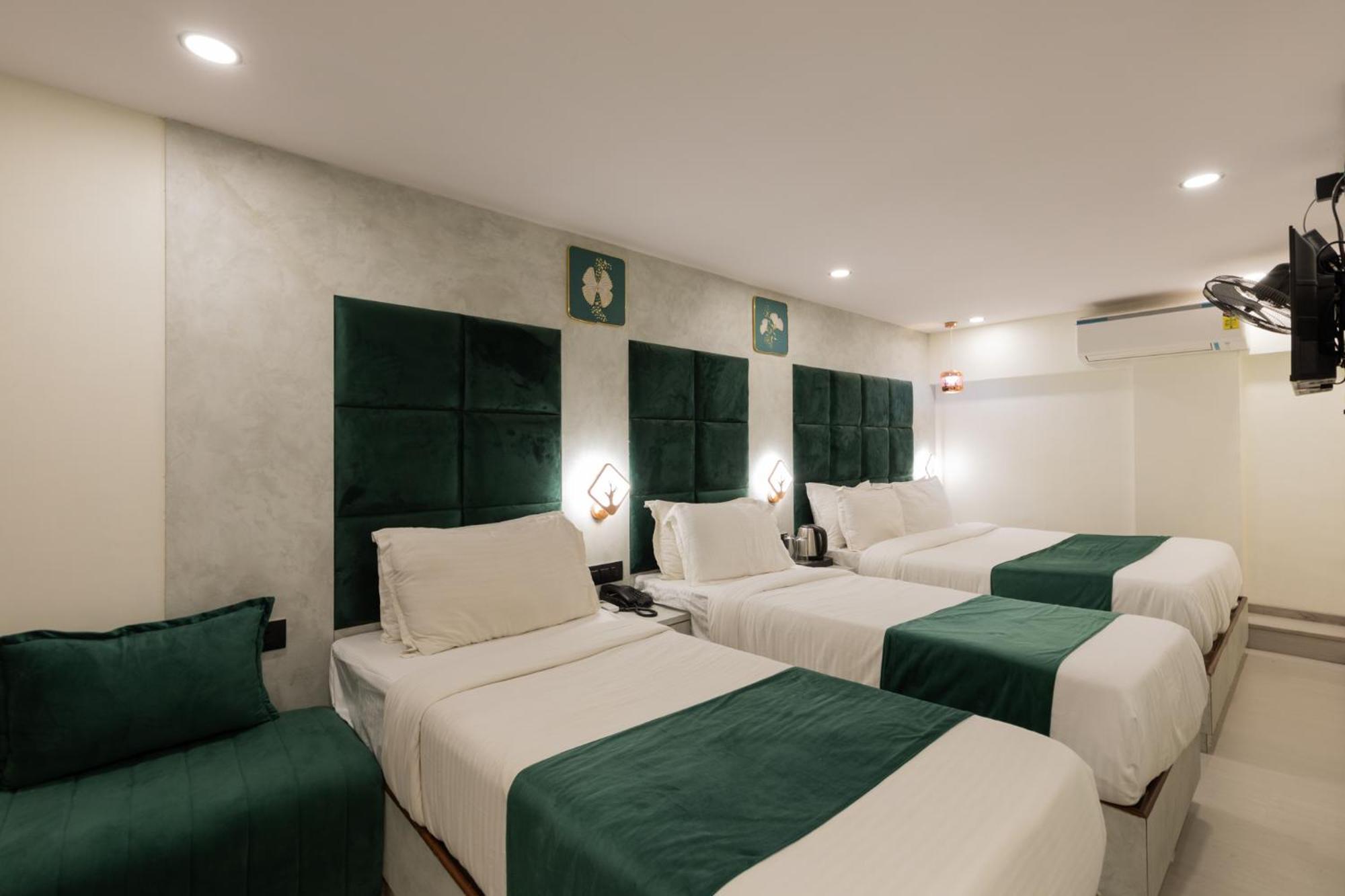 Larmont Luxury Hotel