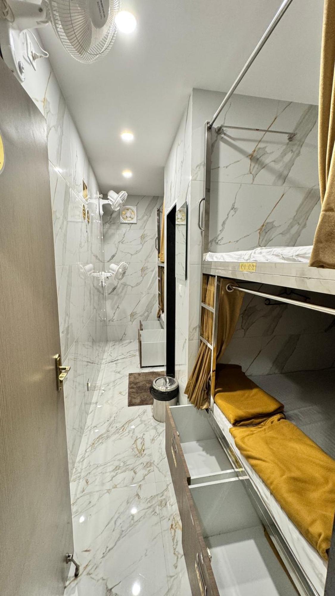 Albergue Elliott *