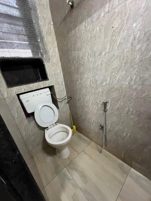 Budget Friendly 2bhk At Pali Hill Mumbai