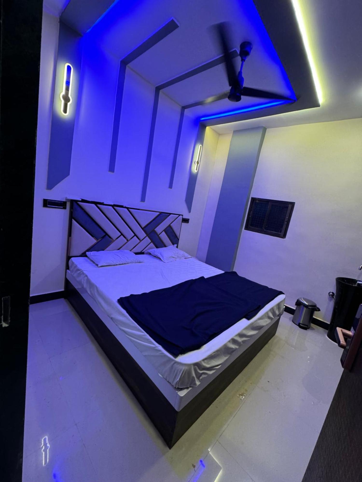 Budget In Kalina Near Bkc Homestay *