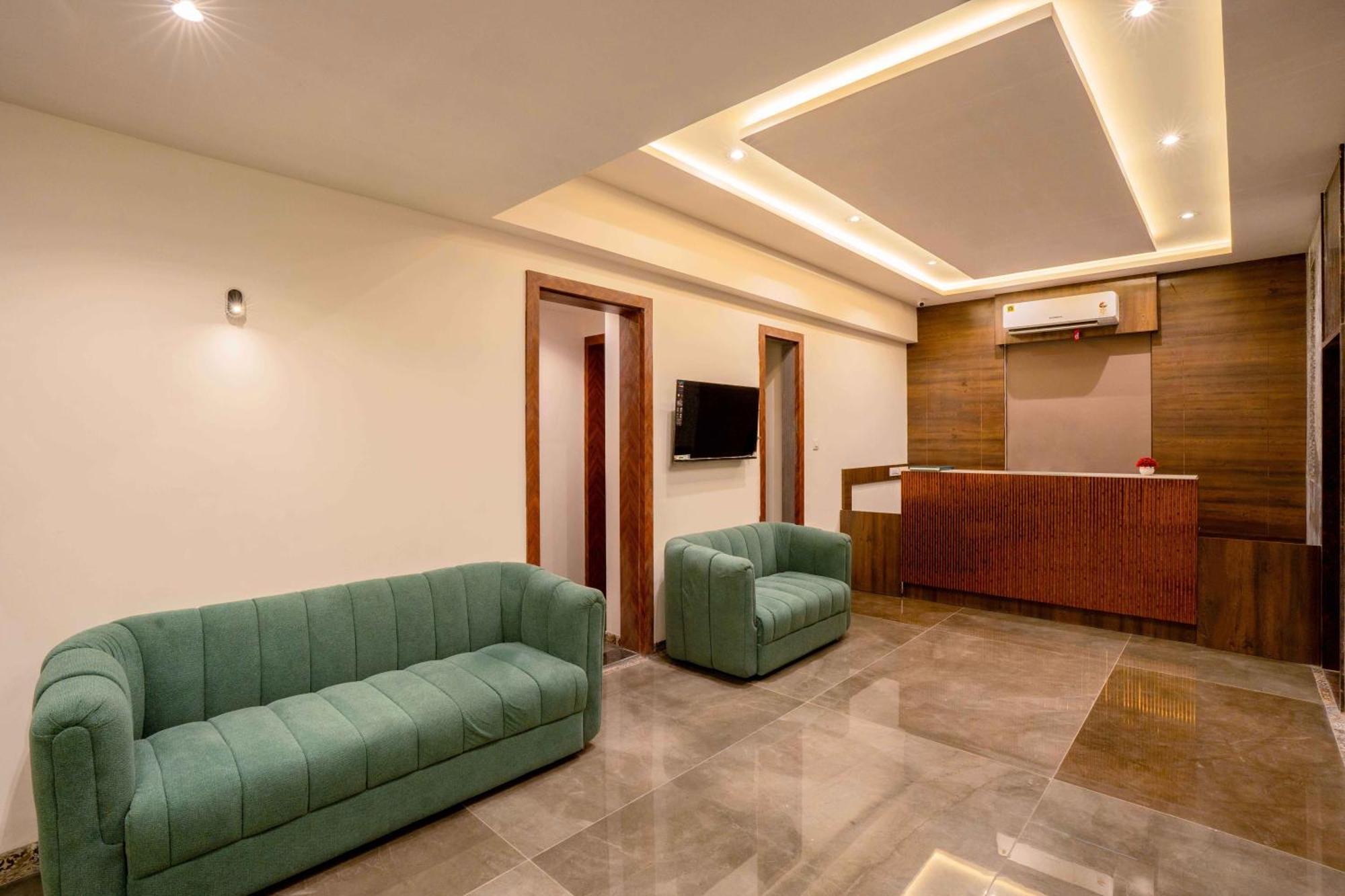 Treebo Palm Olive 3*