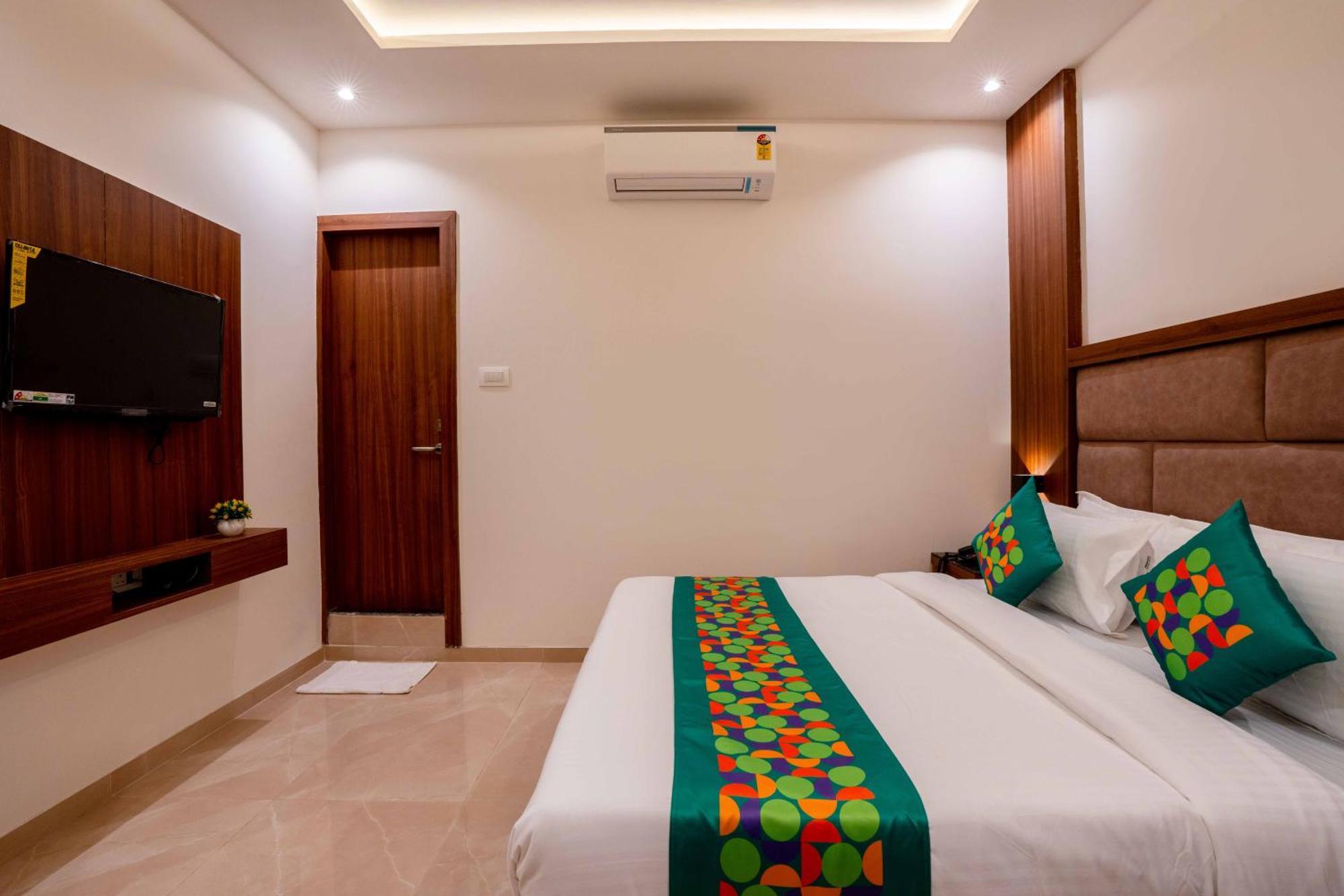 Hotel Treebo Palm Olive