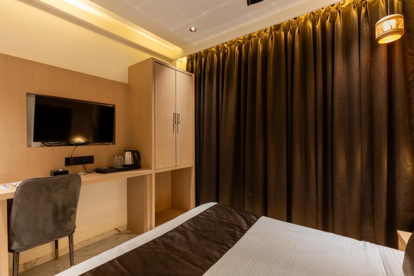 Hotel Windsor Castle Mumbai