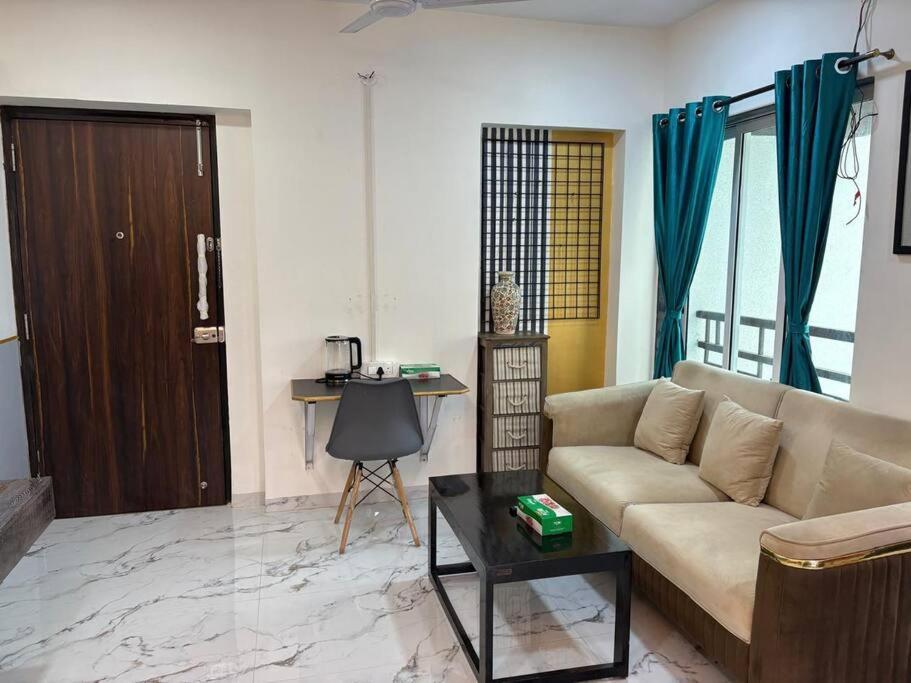 Chic - Bright 1 Bhk Close To Lilavati Hospital, Bandra West 602 Mumbai