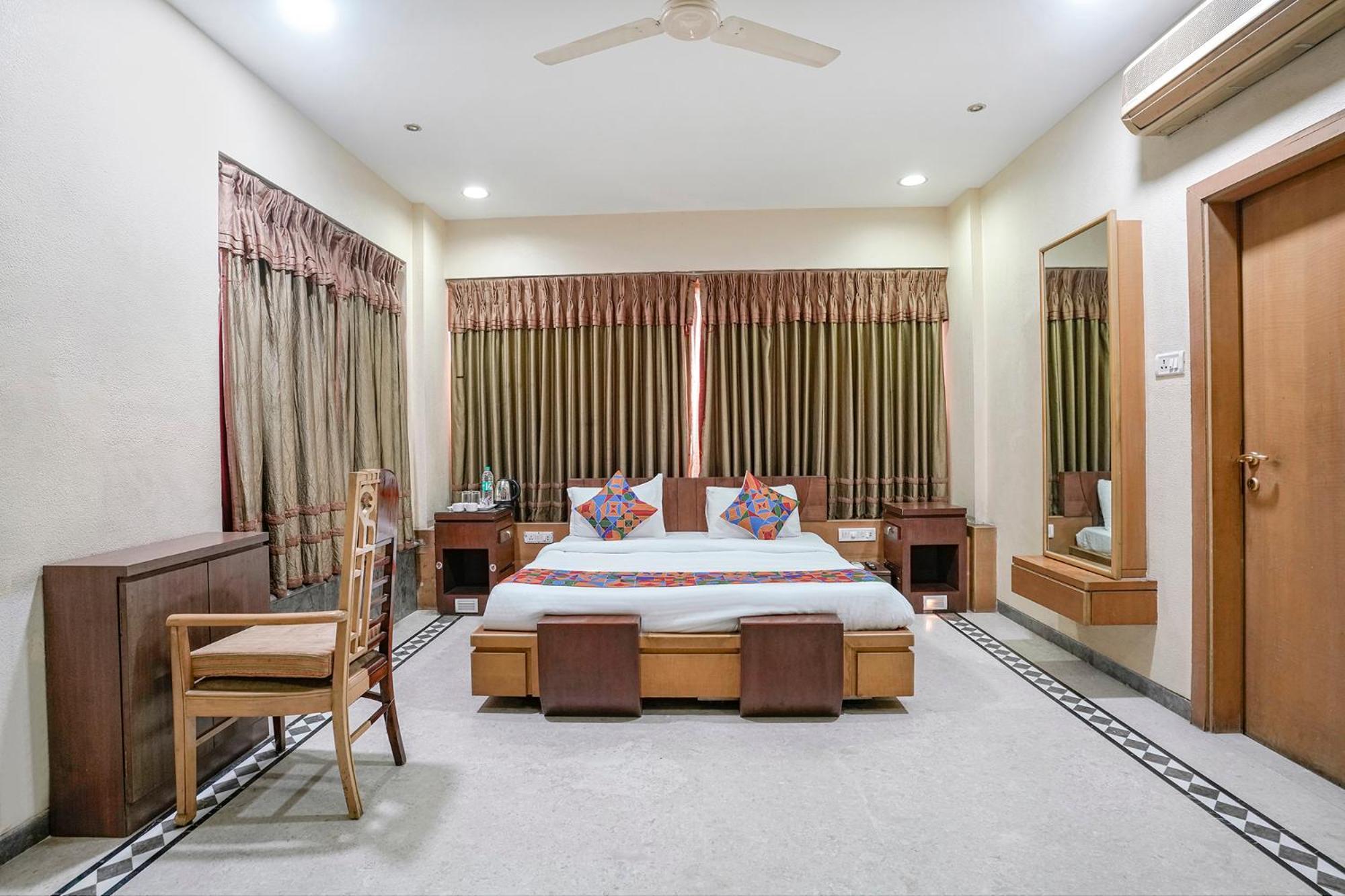 Fabhotel Welcome Apartments - Nr Mumbai International Airport Mumbai
