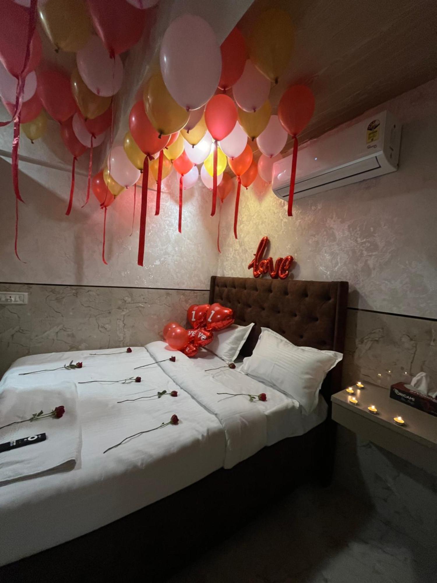 Newyork By Stayzy Hotel 3*