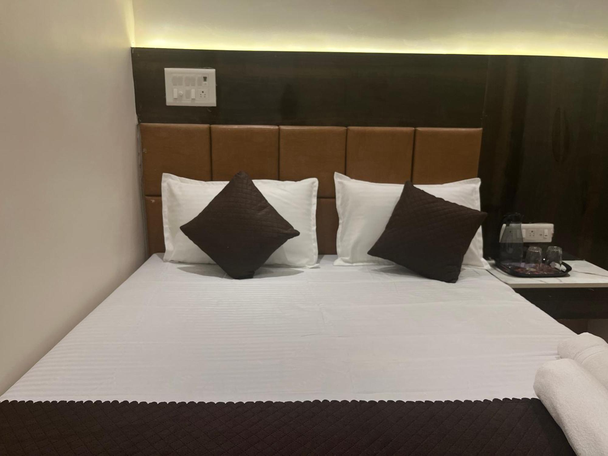 Powai Palace Hotel 3*