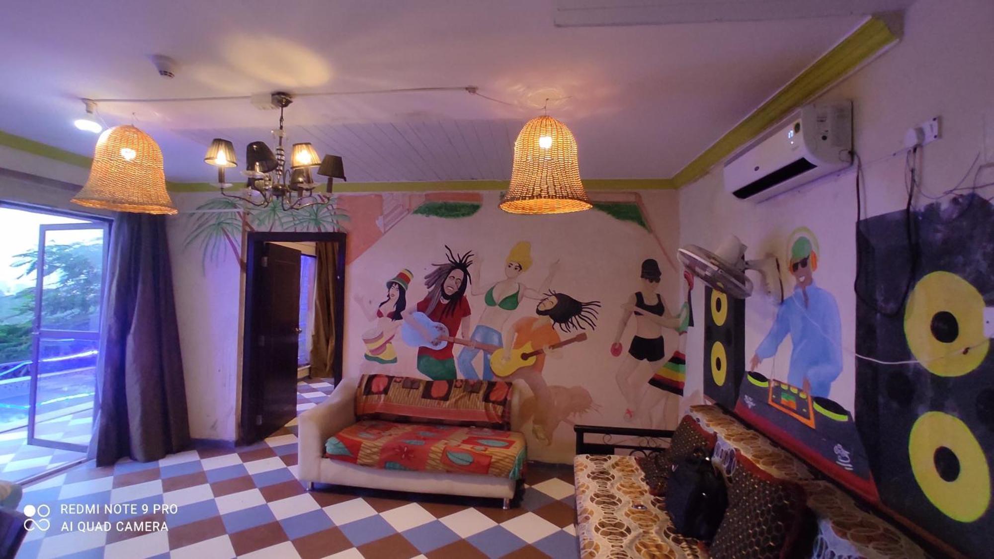 Villa Shah Social Party In Royal Palms *