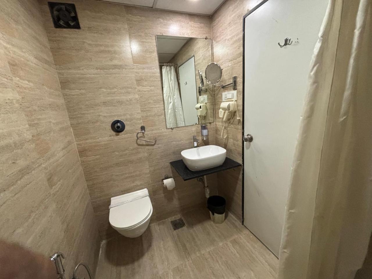 Grace Galaxy Hotel