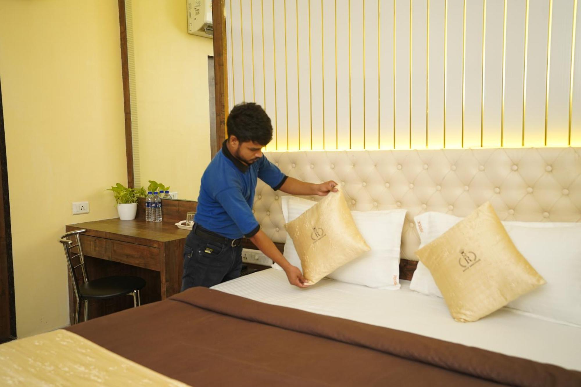 Royce Executive Near Us Consulate, Bandra Kurla Complex Mumbai