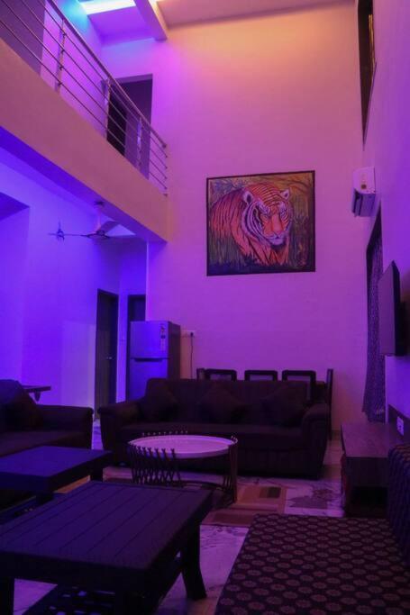 Gk House 5bhk Pvt Pool Mumbai