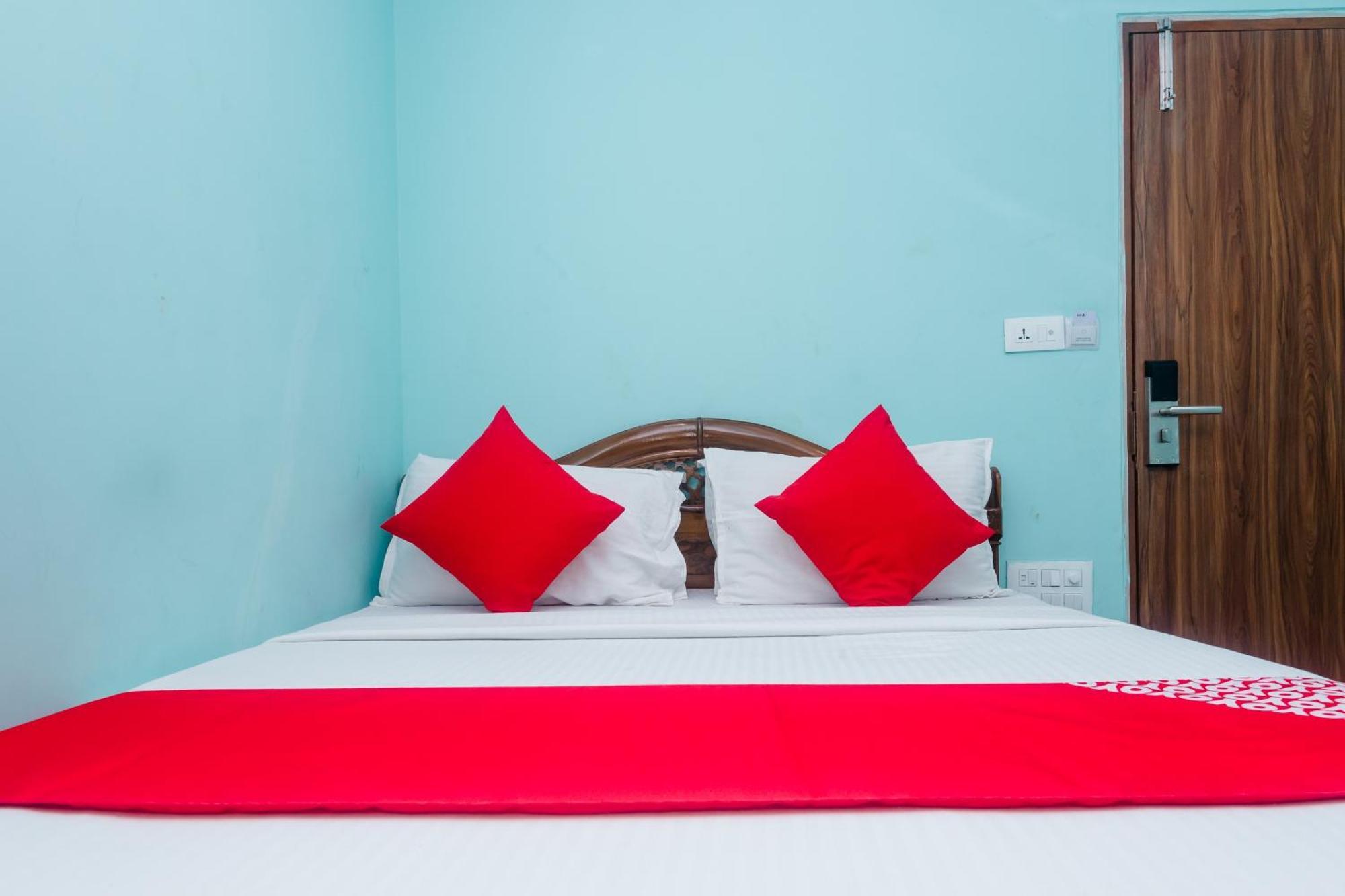 Hotel O Aadya International 3*