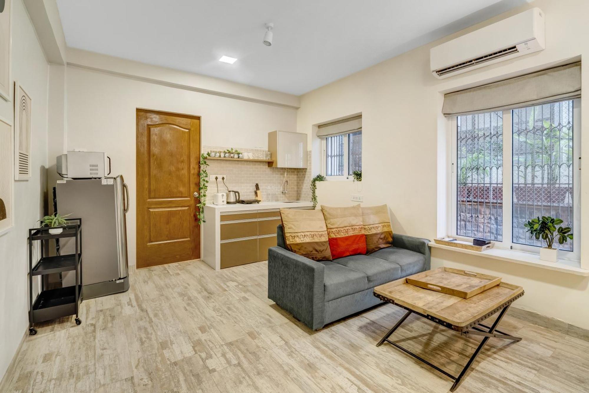 Cleo 1bhk Khar W By The Company