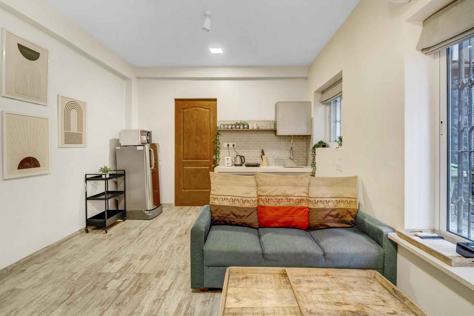 Cleo 1bhk Khar W By The Company Acomodação com café da manhã 