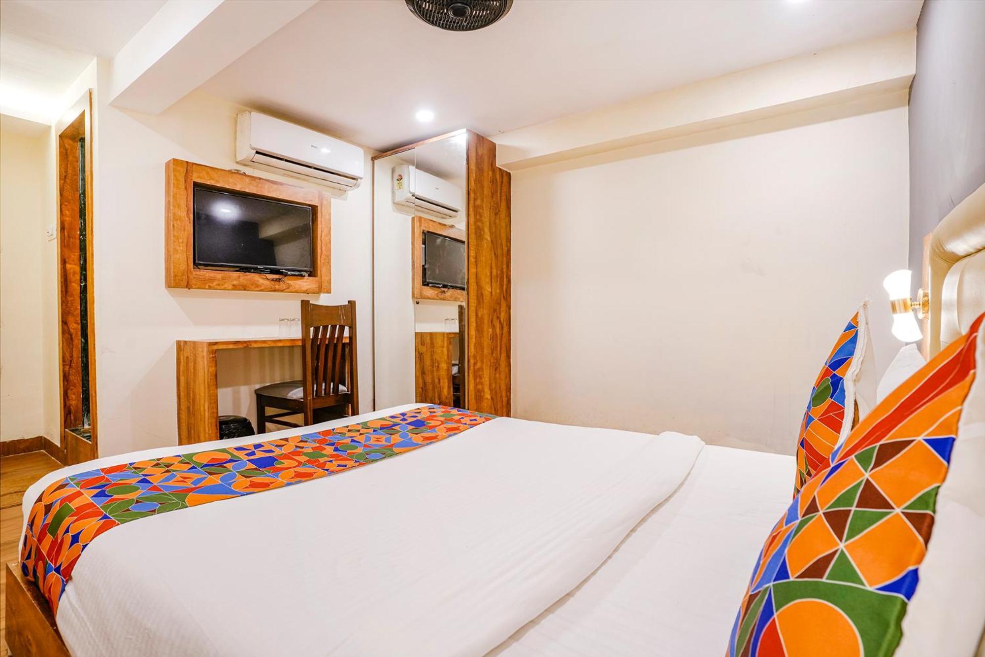 Fabhotel Grand Prime - Nr Nesco Exhibition Centre Hotel