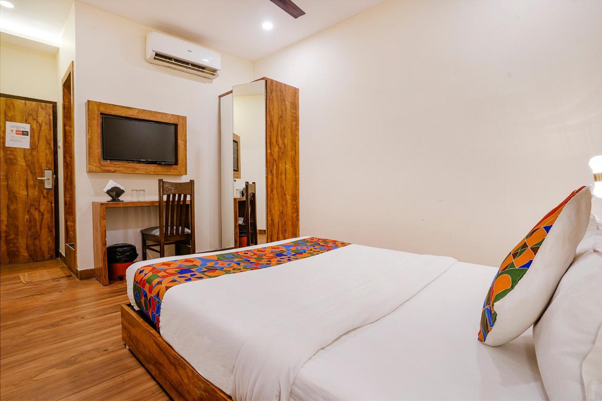 Hotel Fabhotel Grand Prime - Nr Nesco Exhibition Centre