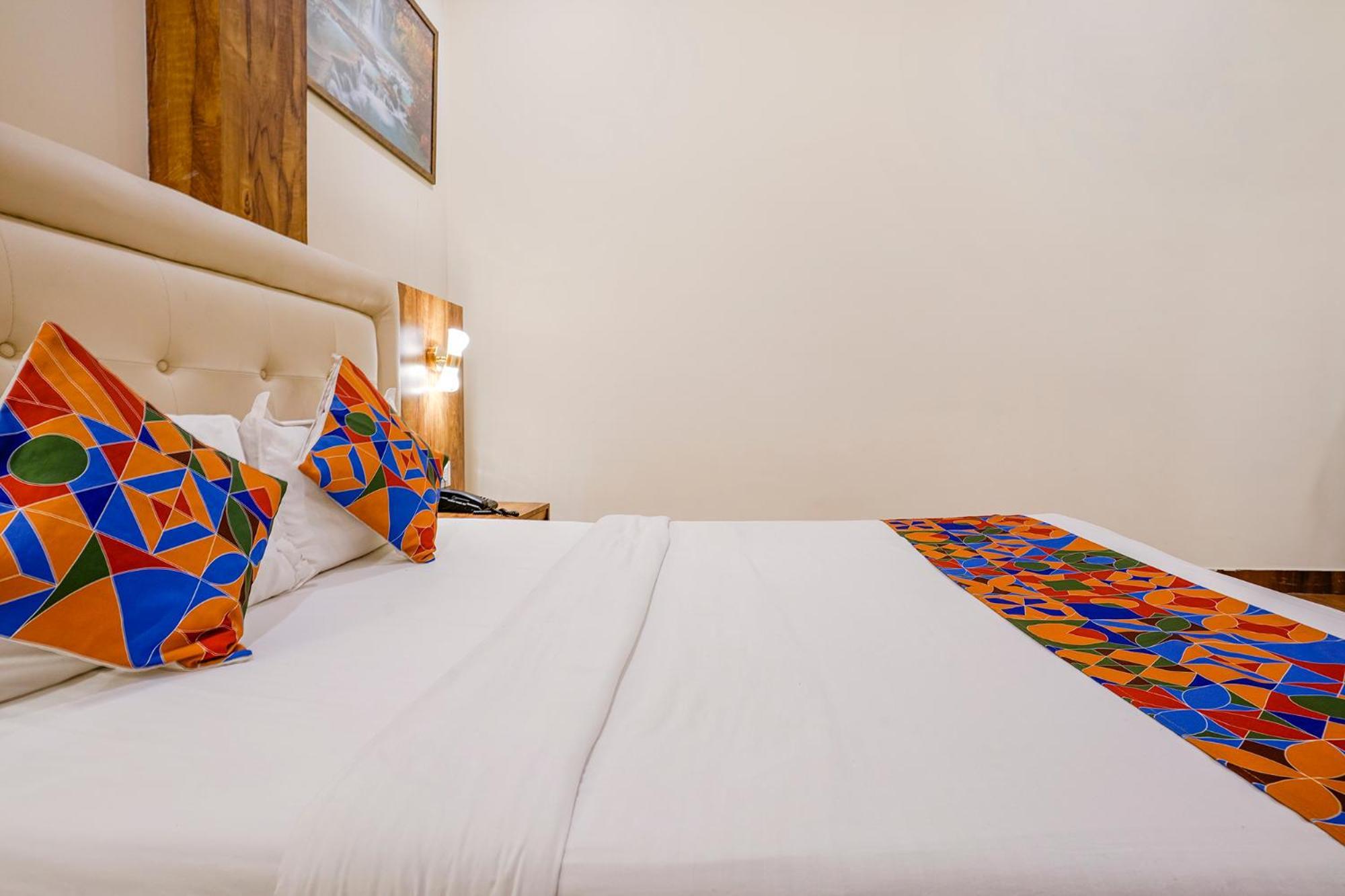 Fabhotel Grand Prime - Nr Nesco Exhibition Centre 3*