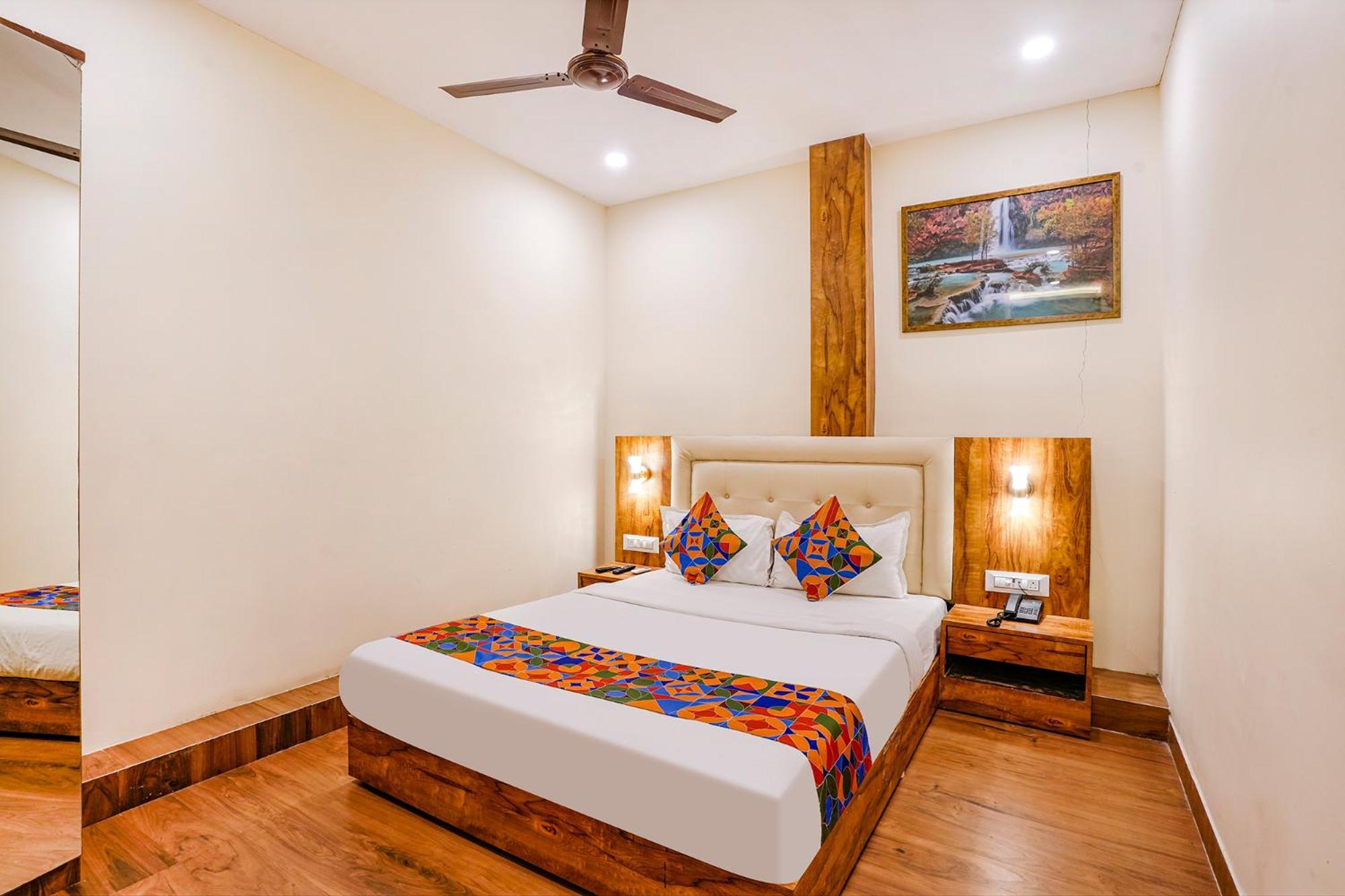 Fabhotel Grand Prime - Nr Nesco Exhibition Centre 3*