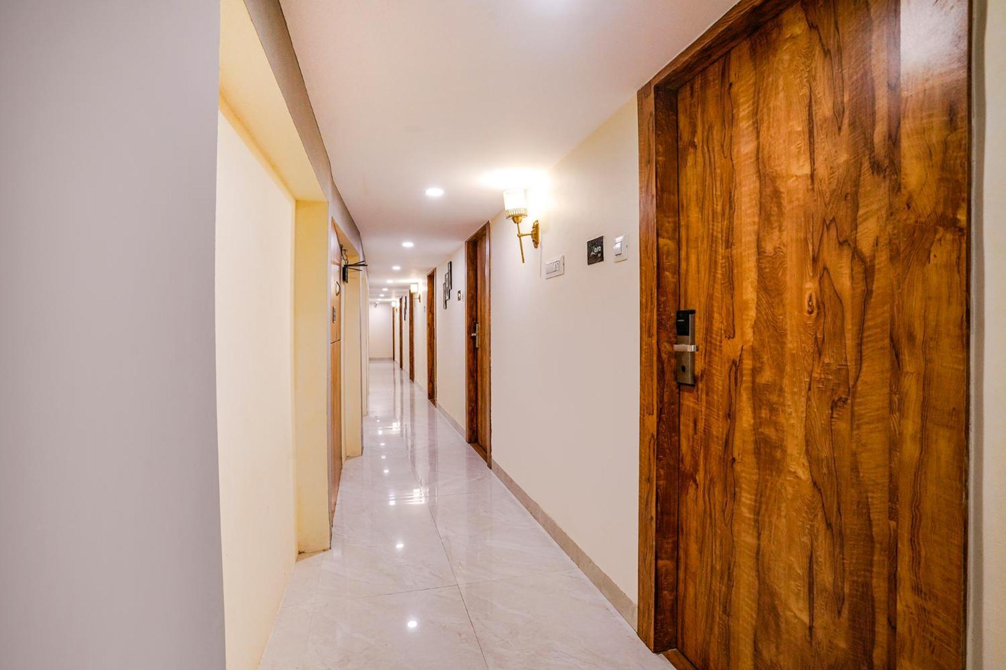 Hotel Fabhotel Grand Prime - Nr Nesco Exhibition Centre Mumbai