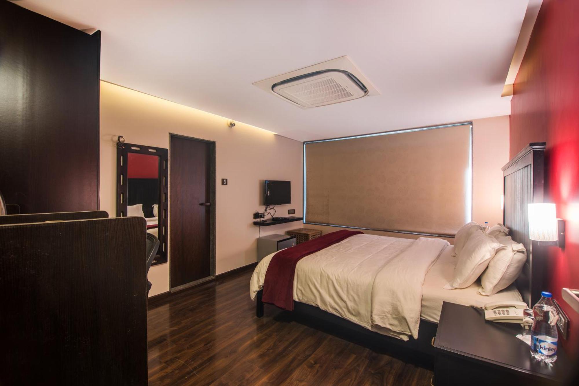 The V Sadan 4*