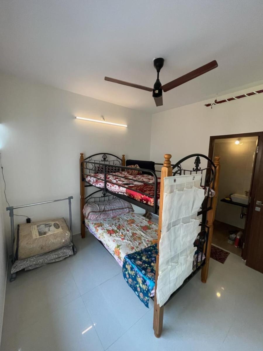 Apartment Economical 1bhk On Western Highway