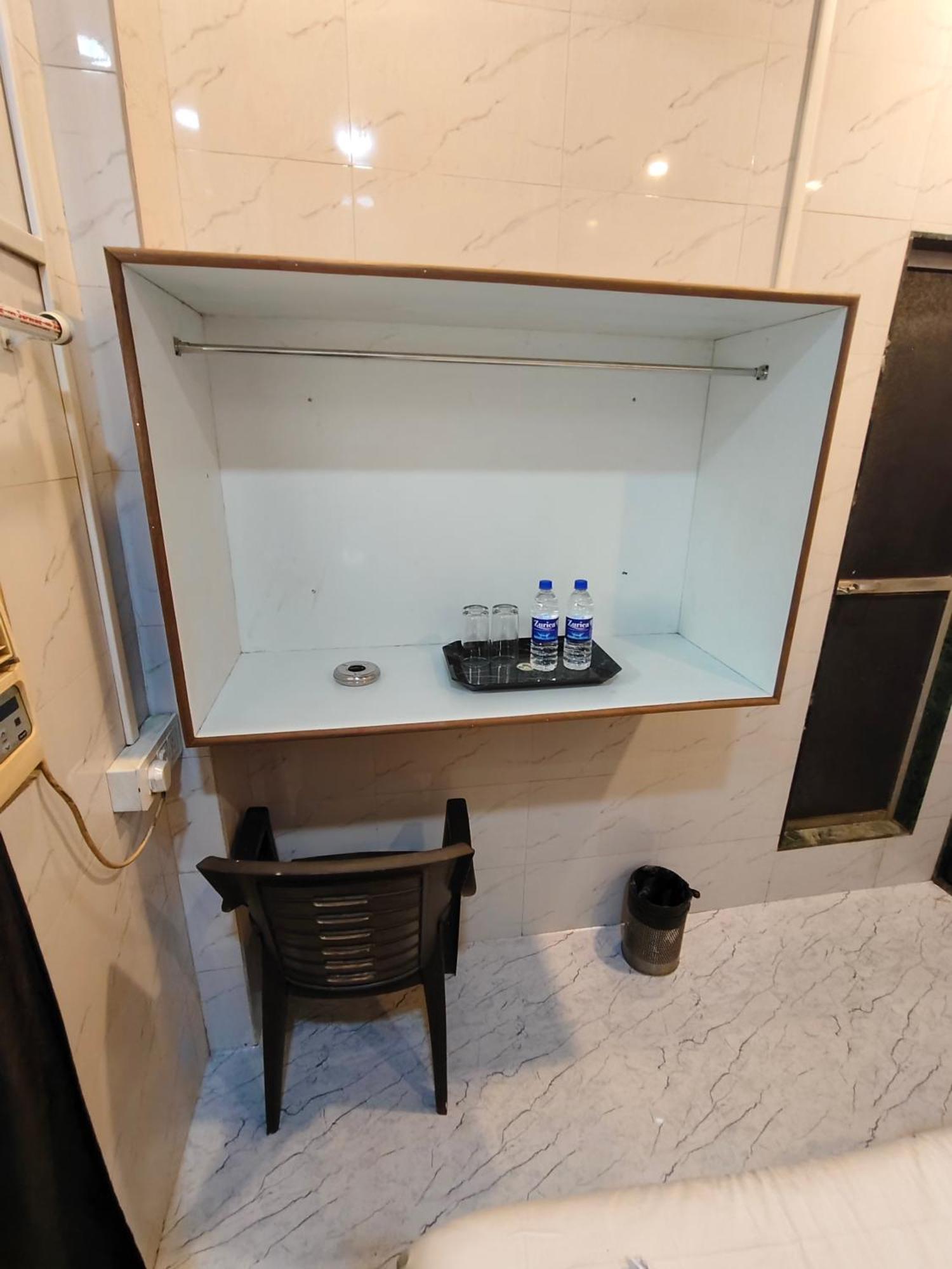 K D Palace Nx 3* Mumbai