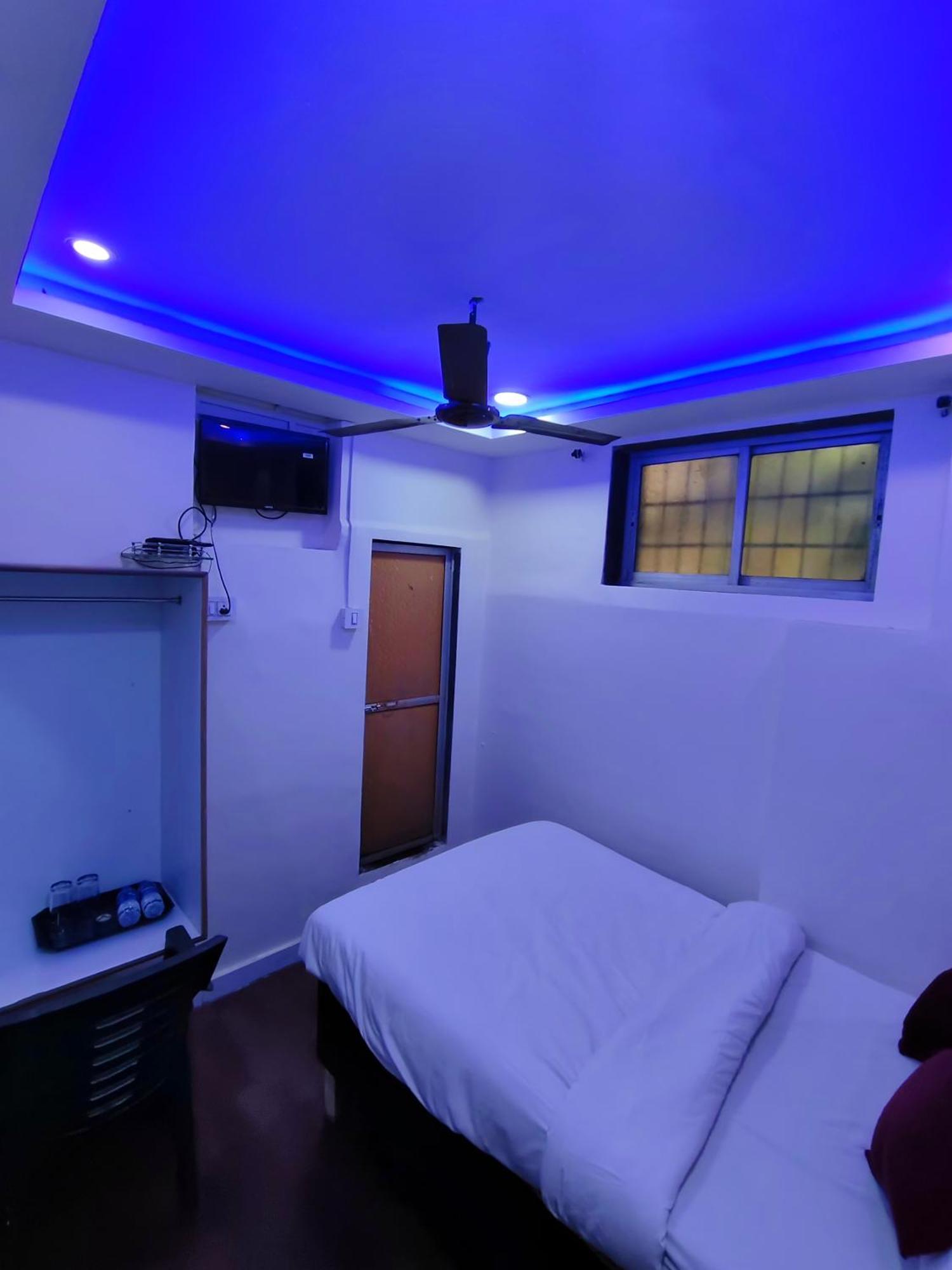 K D Palace Nx 3* Mumbai