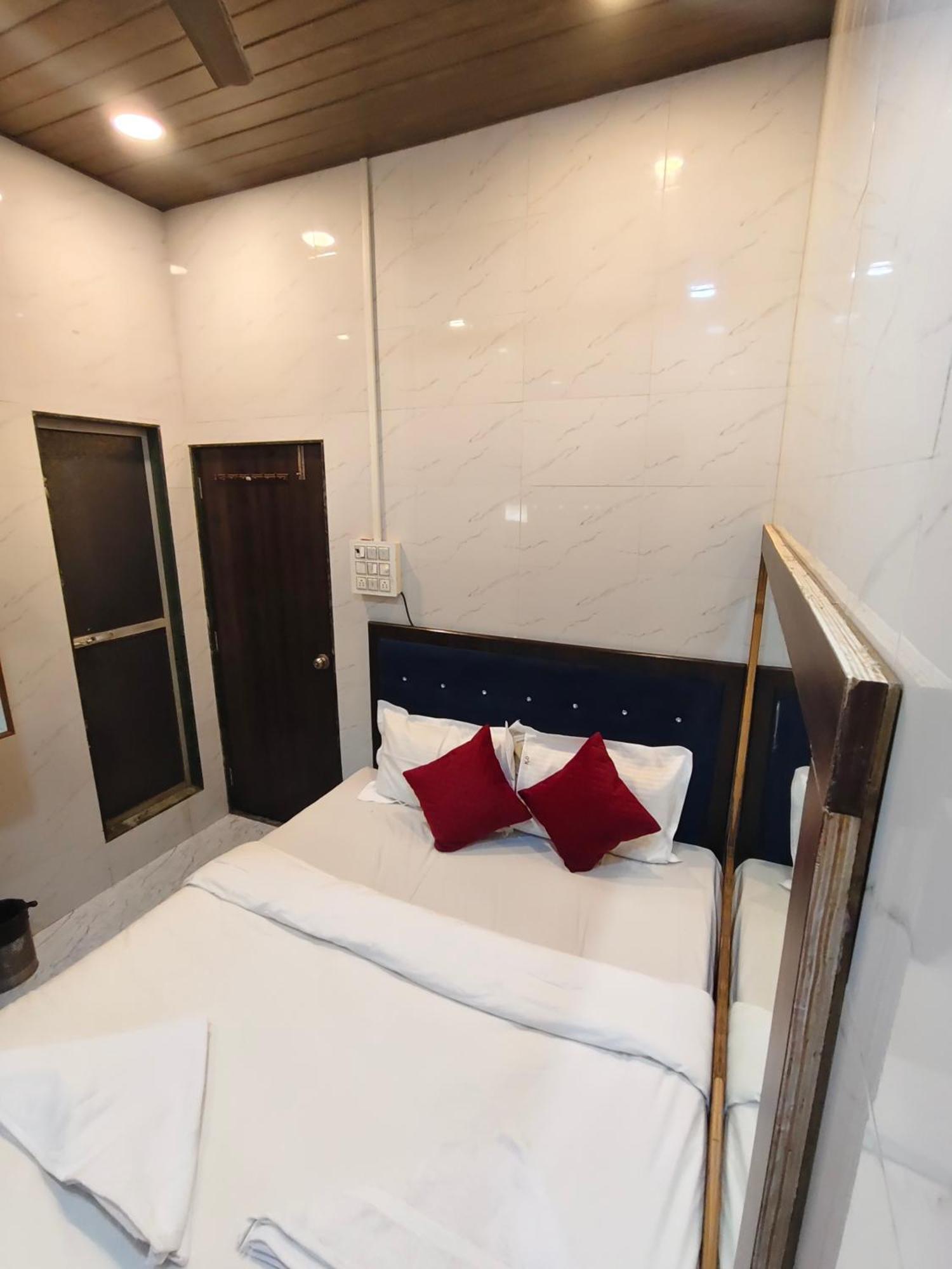 K D Palace Nx 3* Mumbai
