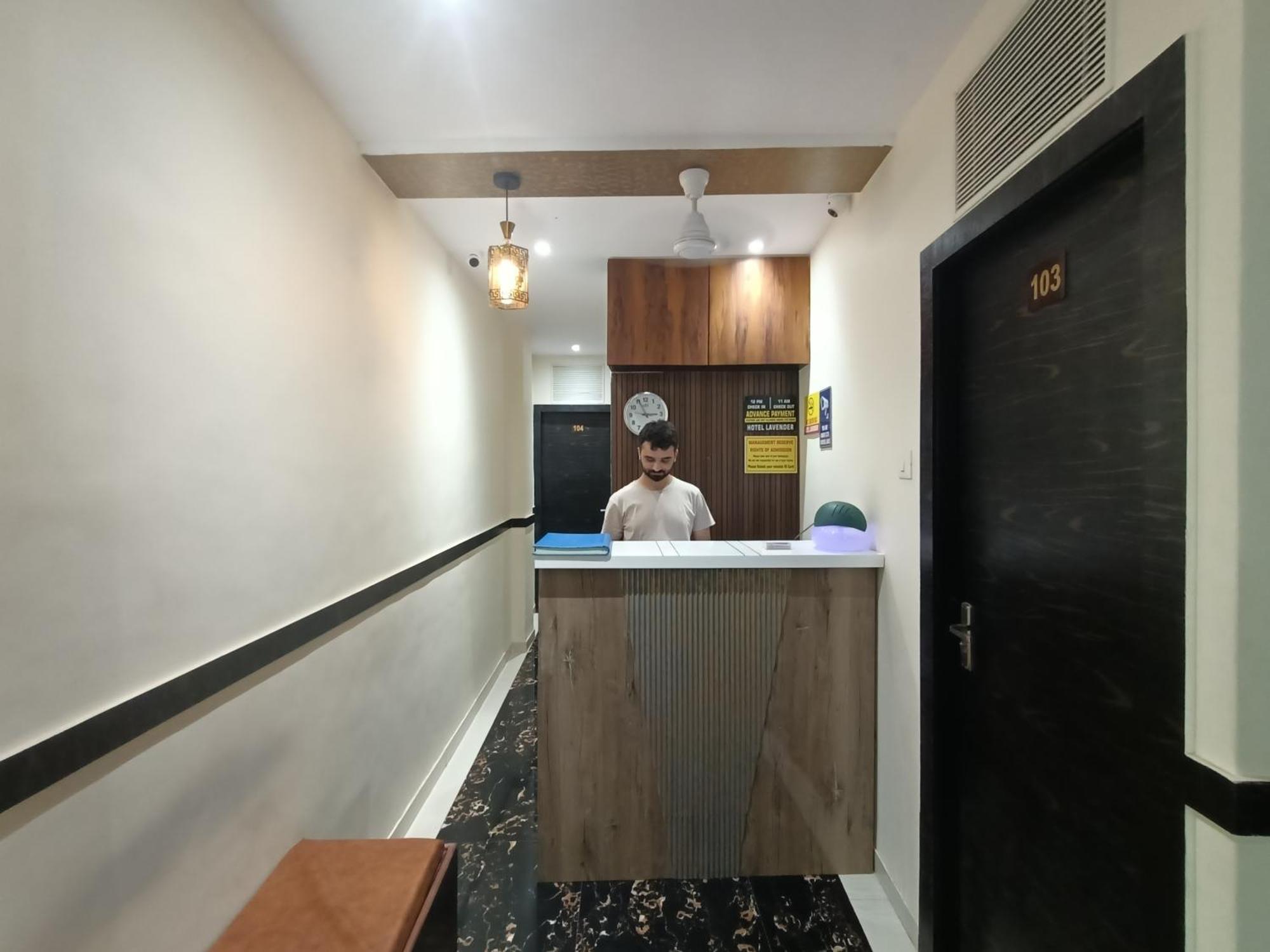 Lavender - In Andheri East Hotel *